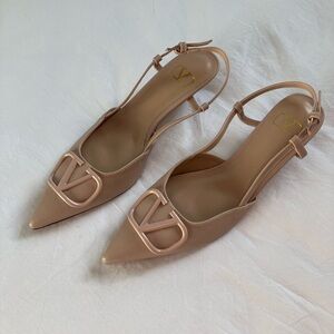 V Women's Tan Slingback Pumps